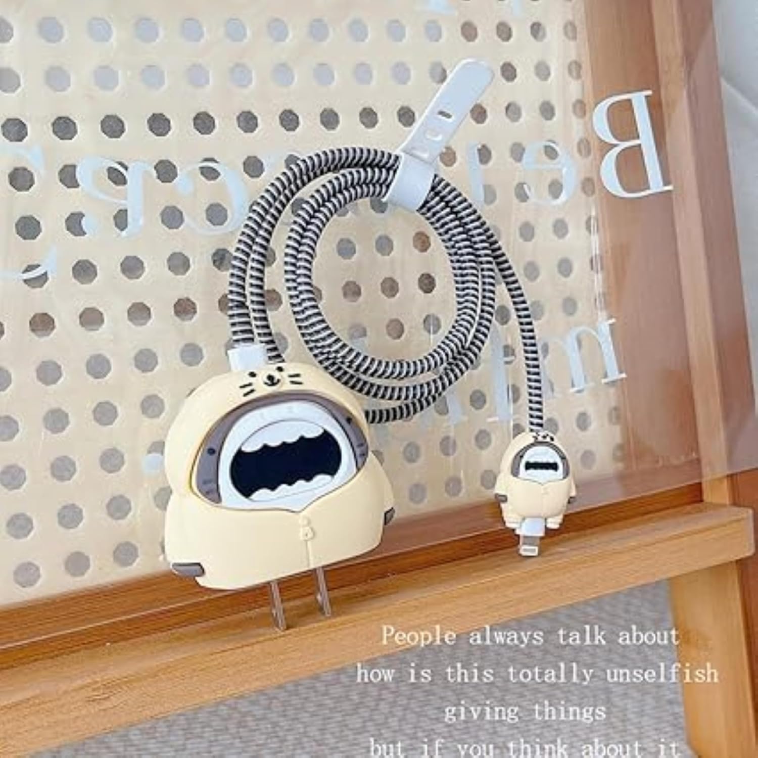 Lil' Monster Shark Charger Case & Cable Saver Set